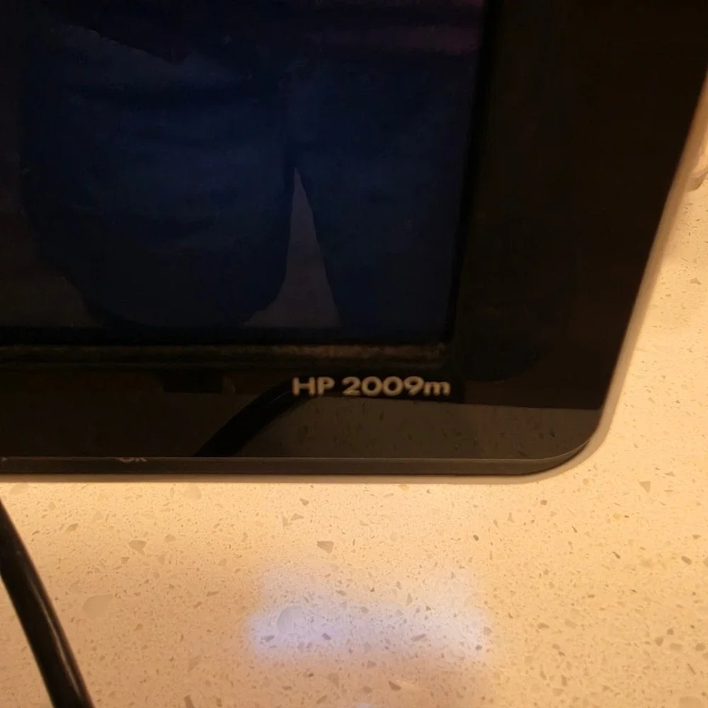 HP 2009m 20